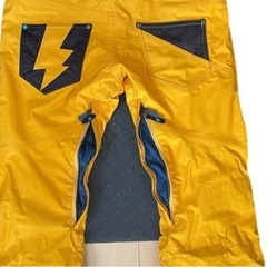 BLUE BLOOD パンツ　黄色　スノーウェア　スキー　スノボの画像