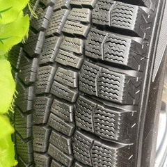 ダンロップスタッドレスタイヤの画像