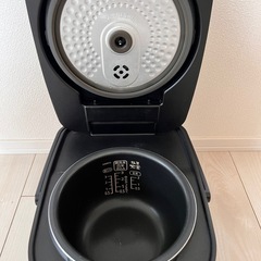 炊飯器の画像