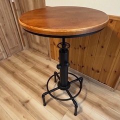 アメリカンダイナバースツール、テーブル3点セット(11月引き取りに限り更に5000円お値下げ致します。)の画像