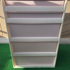 プラスチック製の収納ケース　の画像