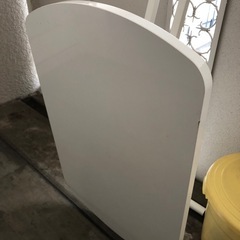 昇降テーブル  キャスター付きの画像