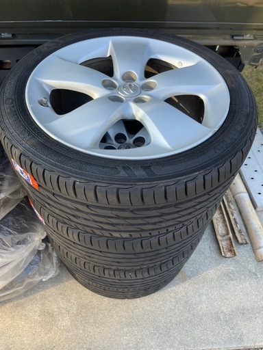 ZVW30 プリウス　ツーリング　純正ホイール　タイヤ付き　4本セット