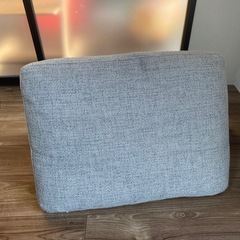 Fumi(フミ) / 無駄のないソファ / 背(本体・クッション) セットの画像