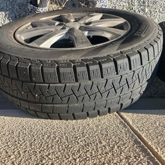 スタッドレスタイヤ4本　ホイール付きの画像