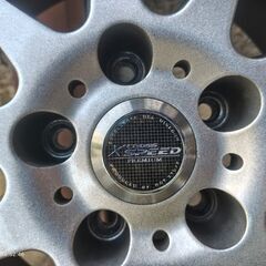 スタッドレスタイヤアルミホイール付き215/65R16の画像