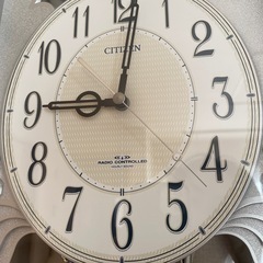 オルゴール時計の画像