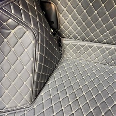 ホンダ　ヴェゼル　RU３トランクマット　ガードの画像