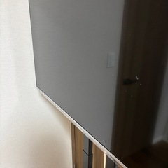 42型テレビ(スタンドセット)の画像