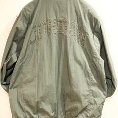 ジョーダンナイロンジャケットの画像