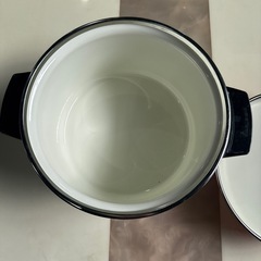 ⭐︎昭和レトロ　マルビシ　
ホーロー鍋の画像