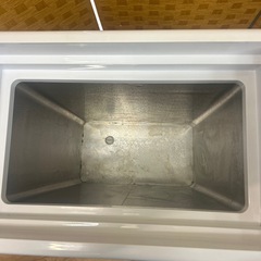 【引取】2025年製 ALLEGiA家庭用ノンフロン冷凍庫 AR-BD43-BNWの画像