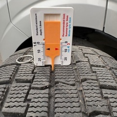 スタッドレスタイヤ195/65R15 iceFRONTAGE
の画像