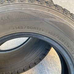 145/80R12スタッドレスタイヤの画像