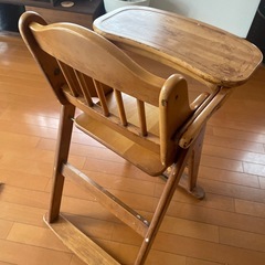 木製おりたたみハイ・ローチェア
子供用木製ハイチェア差し上げます。の画像