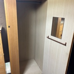 衣類タンスの画像