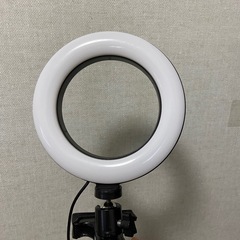 LEDリングライトの画像