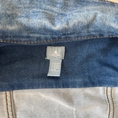 baby GAPデニムジャケットの画像