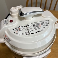 電気圧力鍋　d&sの画像