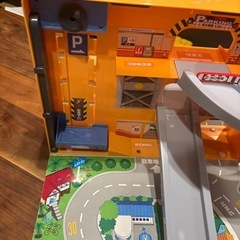 トミカ　立体駐車場の画像