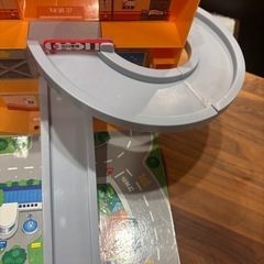 トミカ　立体駐車場の画像