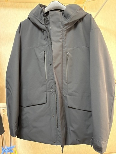 ユニクロ　ハイブリッドダウンパーカー(未使用品)