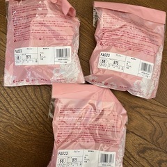 シャルレブラジャーの画像