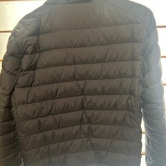 足立区の自宅迄引き取りに来てください。ユニクロ　ウルトラ　ライト　ダウンジャケットの画像