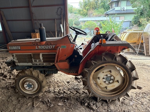 【予定者あり】クボタ　トラクター