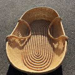 ベビーベッド（木製）の画像