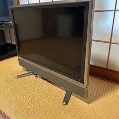 無料　37インチ液晶TVの画像