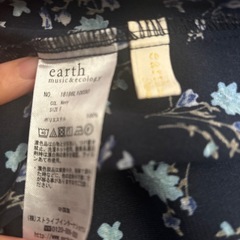 earth music&ecology フラワーフレアスカート サイズFの画像