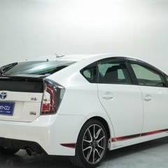 【自社ローン専門店　オトロン】金利0％！下取り保証有！オイル交換6回無料！　トヨタ プリウス 　Ｓ　ツーリングセレクション　Ｇ’Ｓの画像