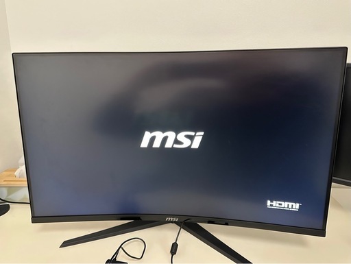 MSI 湾曲ゲーミングモニター　31.5インチ
