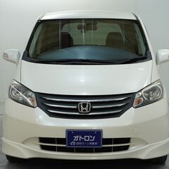 コンパクトミニバン！3列シートでご家族にお勧めです！の画像