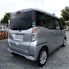 28y　デイズルークス　Ｘ　修復歴ナシ　禁煙車　スマートキー　エマージェンシーブレーキ　アラウンドビューモニタ　３２.5万円！！の画像