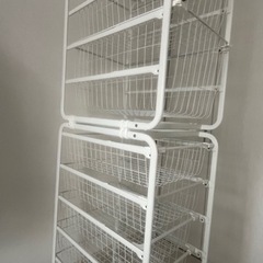 収納ラックの画像