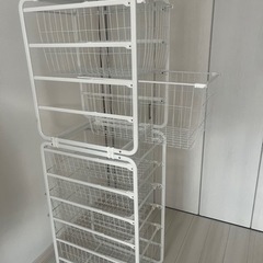 収納ラックの画像