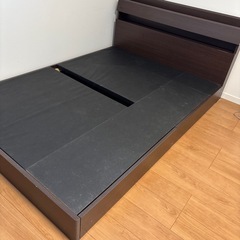 ダブルベットフレームの画像