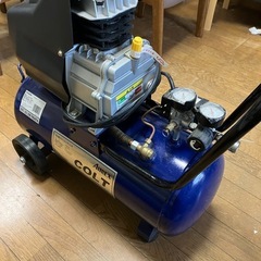 エアーコンプレッサー HX4004 アネスト岩田
の画像