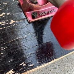 REPTILE　スケートボードの画像