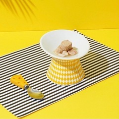 犬猫用フードボール 無料でお譲りしますの画像