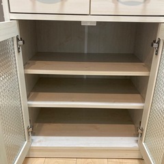 北欧風食器棚　キャスター付きの画像