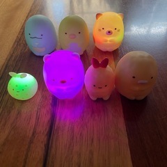 すみっコぐらし　ガチャガチャの画像