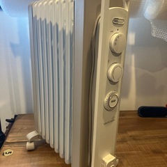 デロンギ オイルヒーター RHJ21F0812-WHの画像
