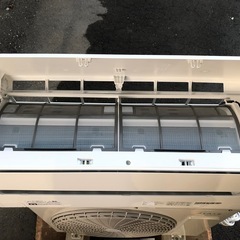 YAMADA 6〜8畳 2.2kWルームエアコン YHA-S22P-W 2024年製の画像