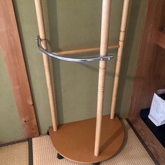 洋服掛けの画像