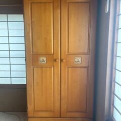 洋服ダンスの画像