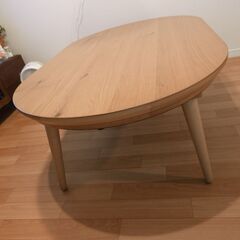 こたつ　木製テーブル 楕円型　リビングテーブル　オシャレなコタツの画像