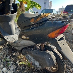 交渉中動かない原チャリの画像